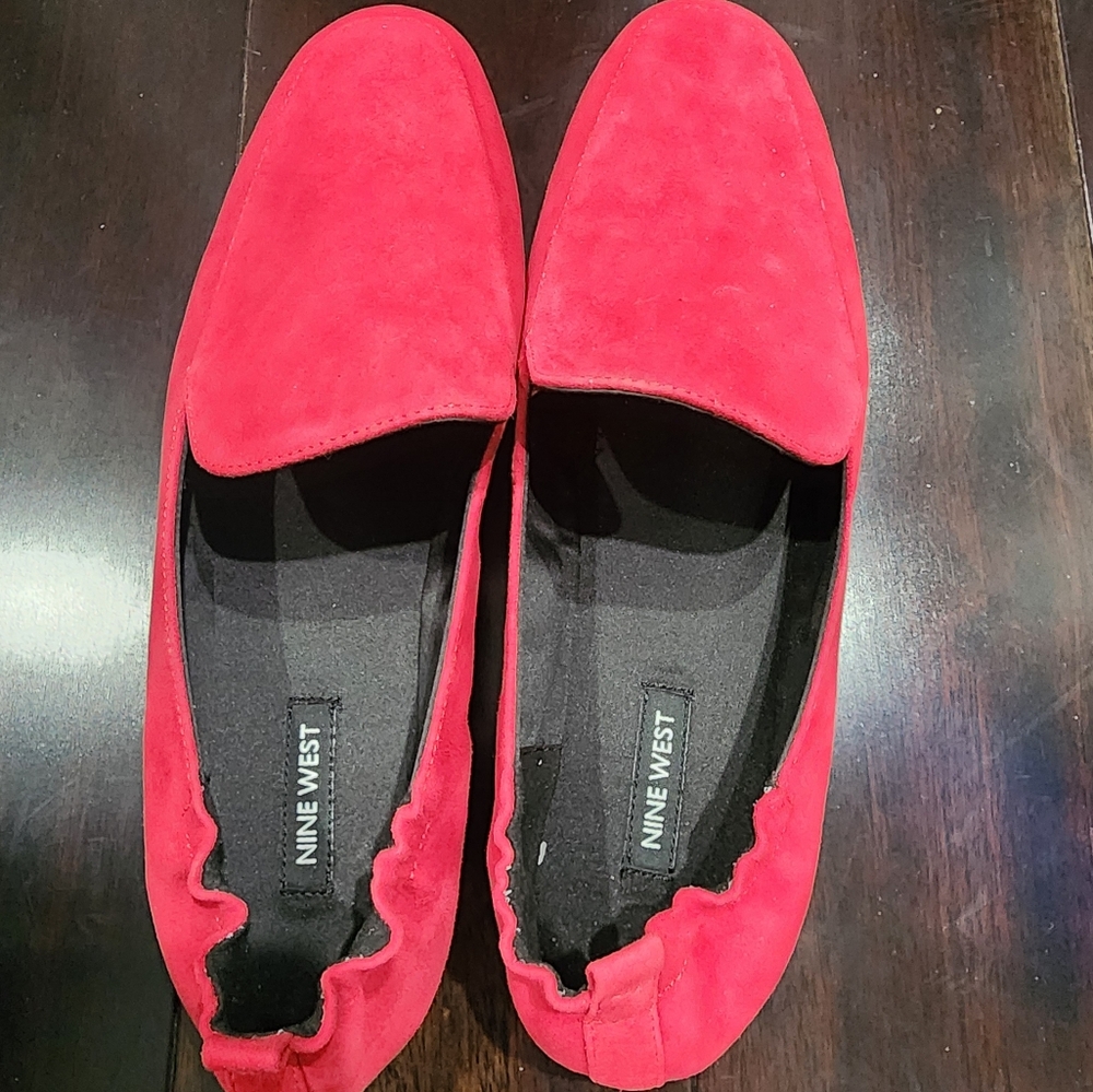 9 West Velvet Flats